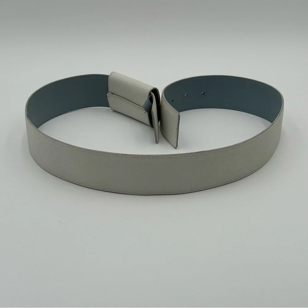 (SOLD) Salvatore Ferragamo Light Gray Fashion Belt (237132) Size 80 - Picture 5 of 12